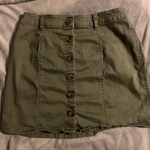 🍒 DARK GREEN FOREVER 21 BUTTON UP SKIRT